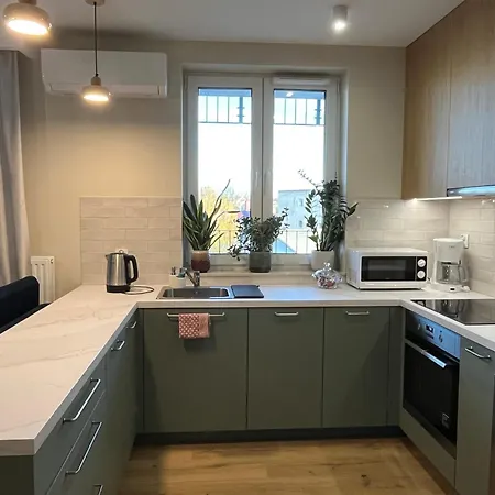 Nowy Saska, Z Parkingiem Краков