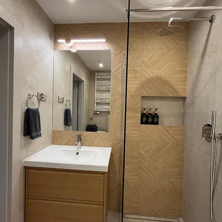 Apartamento Nowy Saska, Z Parkingiem *